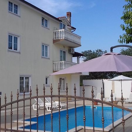 House Apartments Ariamare Πόρετς Εξωτερικό φωτογραφία