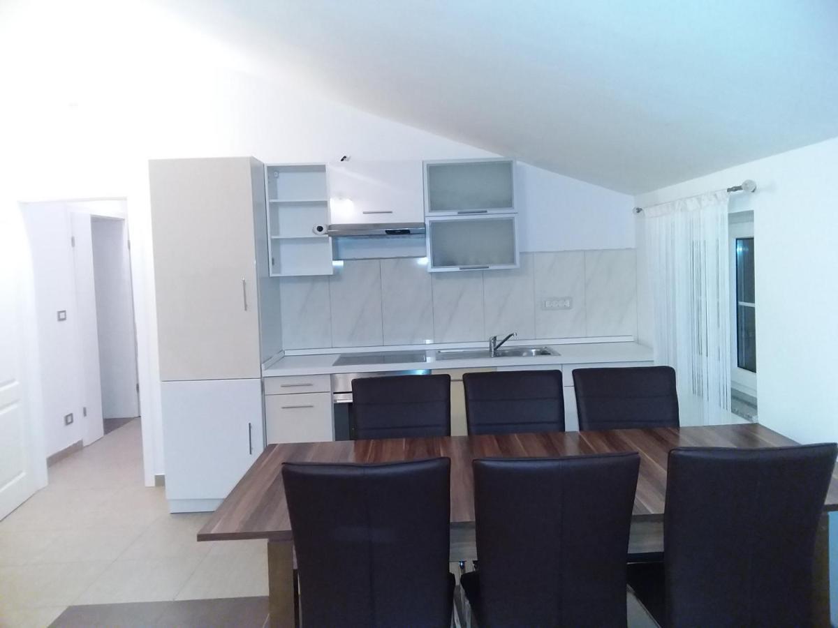 House Apartments Ariamare Πόρετς Εξωτερικό φωτογραφία