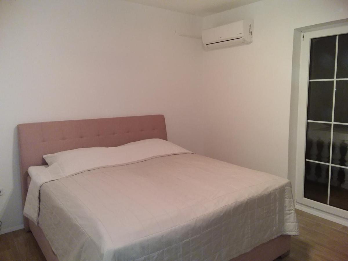 House Apartments Ariamare Πόρετς Εξωτερικό φωτογραφία