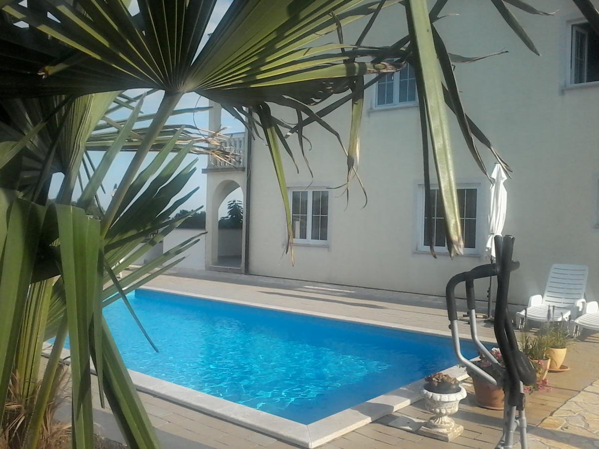 House Apartments Ariamare Πόρετς Εξωτερικό φωτογραφία