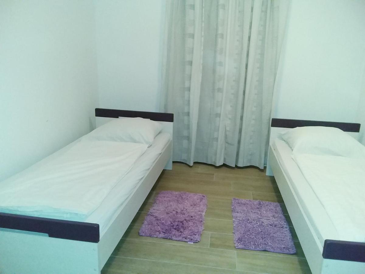 House Apartments Ariamare Πόρετς Εξωτερικό φωτογραφία