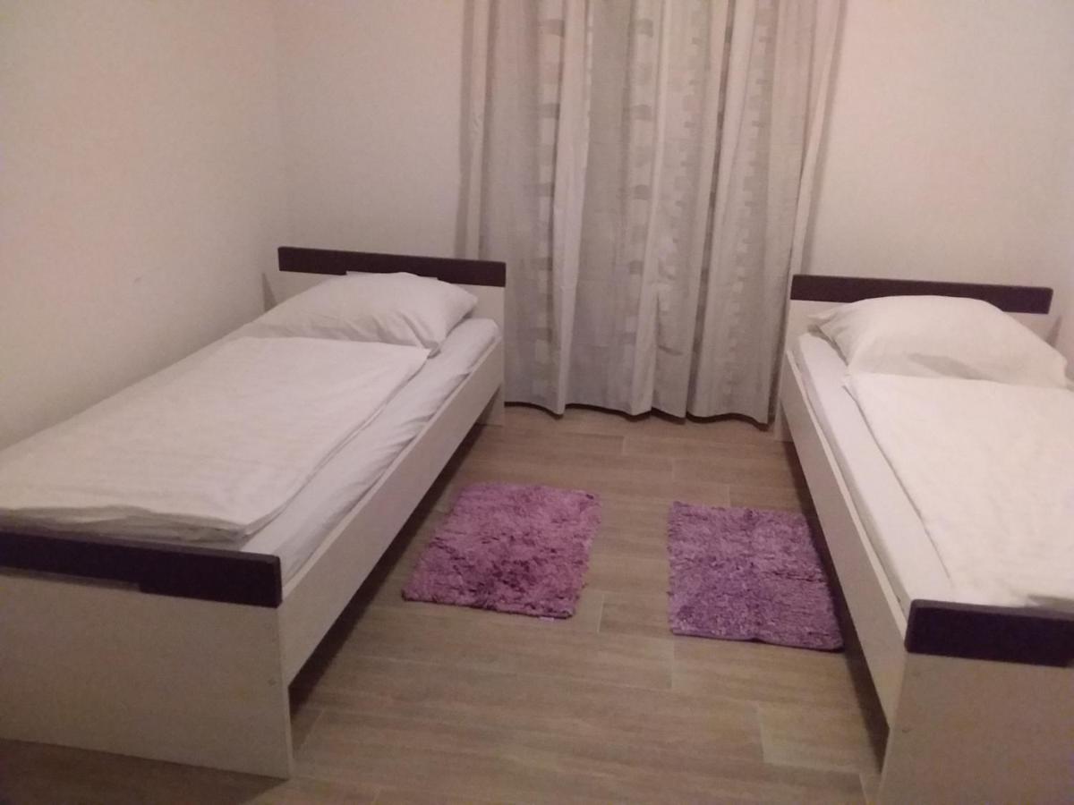 House Apartments Ariamare Πόρετς Εξωτερικό φωτογραφία