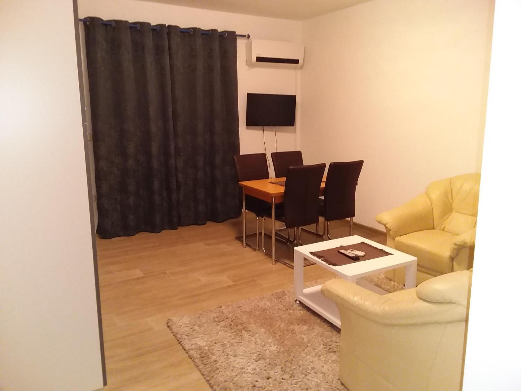 House Apartments Ariamare Πόρετς Εξωτερικό φωτογραφία