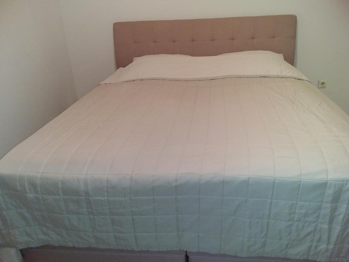 House Apartments Ariamare Πόρετς Εξωτερικό φωτογραφία